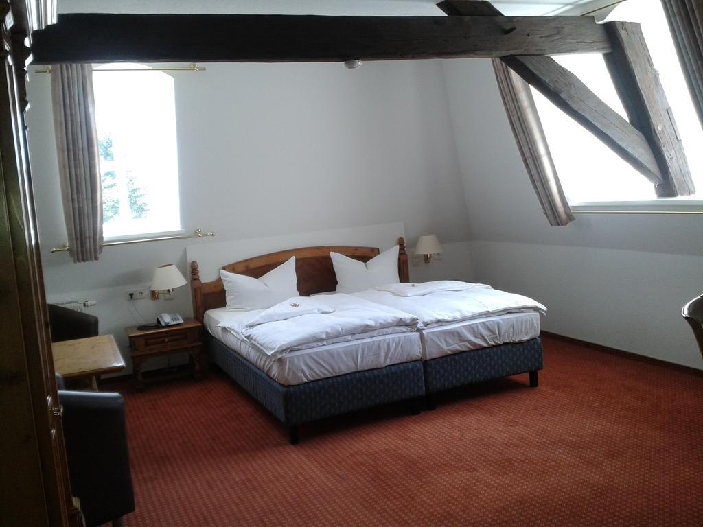 Garni-Hotel Zum Alten Ratskeller Vetschau Quarto foto