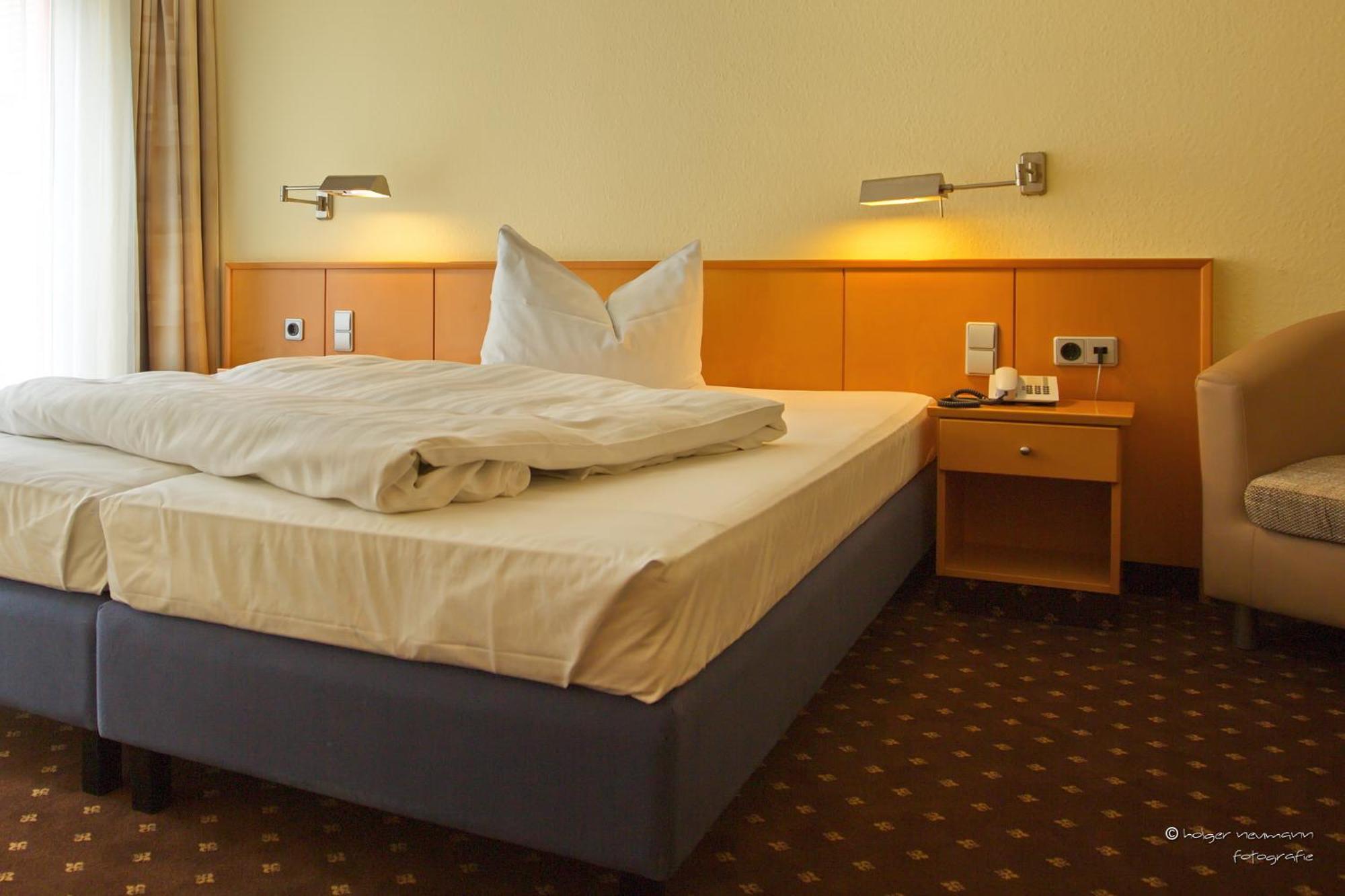 Garni-Hotel Zum Alten Ratskeller Vetschau Quarto foto