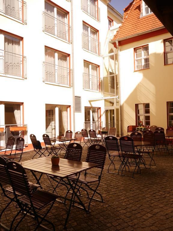 Garni-Hotel Zum Alten Ratskeller Vetschau Exterior foto